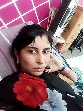 Hot ree85 online show from April 12, 2026, 12:21 pm