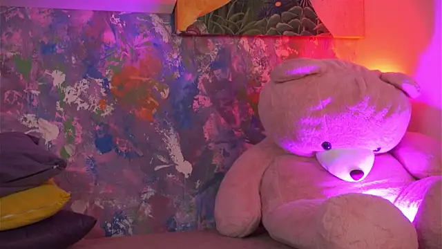 Ava Solis online show from April 15, 2026, 7:58 pm