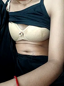 Snapshot of Hot_priya87 chatting on January 14, 2026, 10:32 am Hot priya87 online show from January 14, 2026, 10:32 am