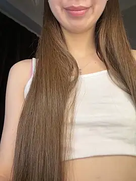 Snapshot of SkylineBliss chatting on February 22, 2026, 6:02 am SkylineBliss online show from February 22, 2026, 6:02 am