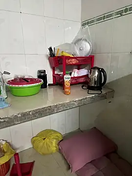 Snapshot of Xukalove68 chatting on February 8, 2026, 6:33 pm Xukalove68 online show from February 8, 2026, 6:33 pm