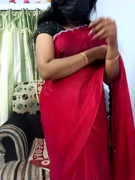 Tinarosy13 online show from February 17, 2026, 11:22 pm