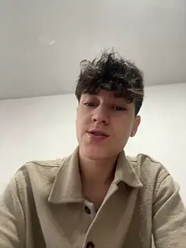 ravenryx online show from March 24, 2026, 3:06 pm