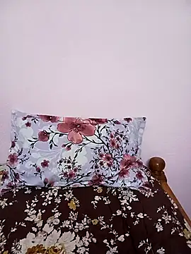 Ammu14399 online show from April 18, 2026, 2:43 pm