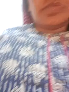 MILFybar online show from April 1, 2026, 11:33 am