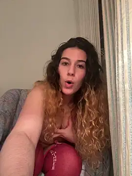 joanaguerreiru online show from May 29, 2026, 11:25 pm