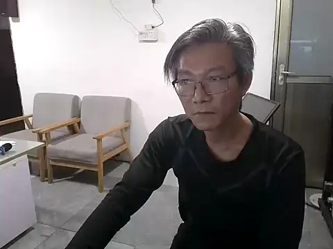 Snapshot of me-great chatting on January 19, 2026, 11:47 am me-great online show from January 19, 2026, 11:47 am