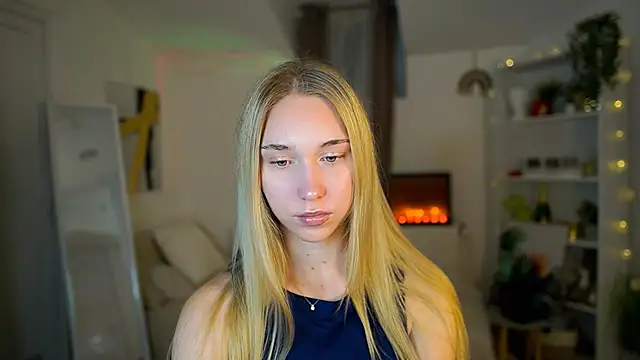 MilaBunny2000 online show from February 13, 2026, 9:16 am