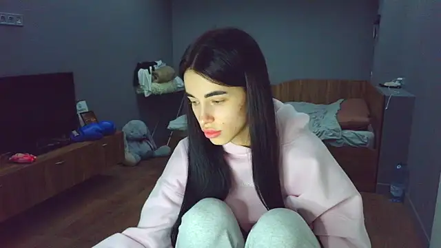 Vlada Elfie online show from April 18, 2026, 7:58 pm