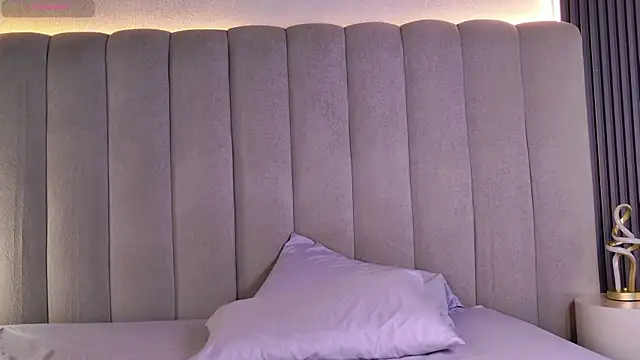 Kimi Hotdrip online show from January 7, 2026, 5:10 am