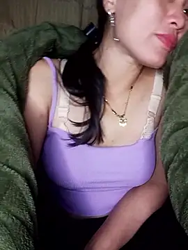 Snapshot of Piu_18 chatting on January 15, 2026, 3:38 pm Piu 18 online show from January 15, 2026, 3:38 pm