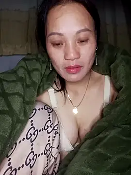 Snapshot of Piu_18 chatting on January 31, 2026, 9:57 pm Piu 18 online show from January 31, 2026, 9:57 pm