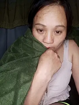 Snapshot of Piu_18 chatting on February 1, 2026, 2:15 pm Piu 18 online show from February 1, 2026, 2:15 pm