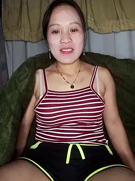 Snapshot of Piu_18 chatting on February 3, 2026, 2:00 pm Piu 18 online show from February 3, 2026, 2:00 pm