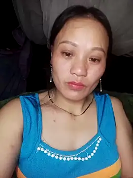 Snapshot of Piu_18 chatting on February 20, 2026, 7:25 pm Piu 18 online show from February 20, 2026, 7:25 pm