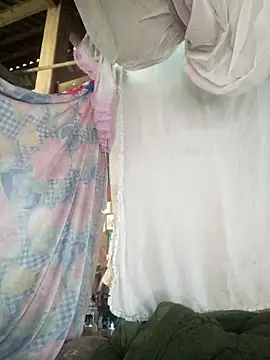 Snapshot of Piu_18 chatting on February 21, 2026, 7:31 am Piu 18 online show from February 21, 2026, 7:31 am