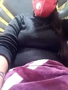 couple fun  online show from February 1, 2026, 6:50 pm