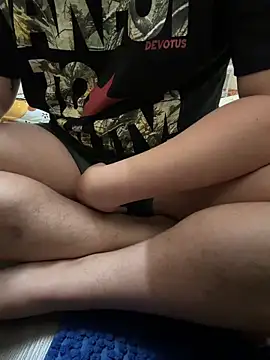 namhihi23 online show from April 7, 2026, 10:37 am