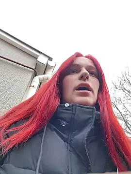 Lily Viola online show from February 24, 2026, 3:21 pm