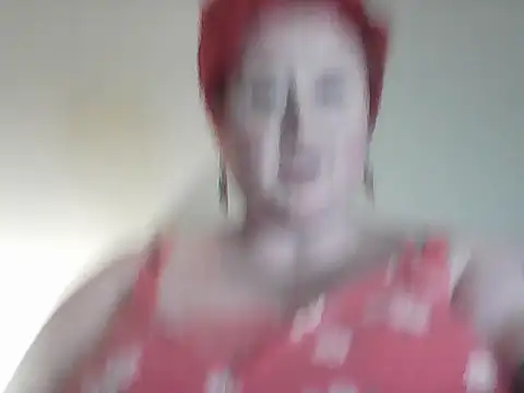 BustyRedxx online show from April 15, 2026, 5:09 pm