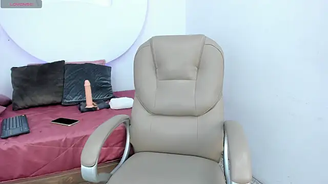 AmberJoyMilf online show from April 16, 2026, 10:16 am