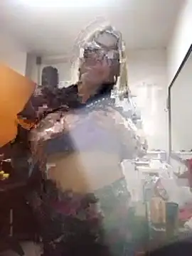 Snapshot of gisequeen chatting on January 8, 2026, 8:33 pm gisequeen online show from January 8, 2026, 8:33 pm