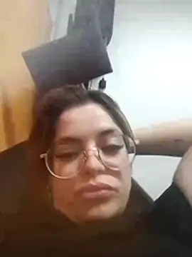 Snapshot of gisequeen chatting on January 9, 2026, 8:32 pm gisequeen online show from January 9, 2026, 8:32 pm