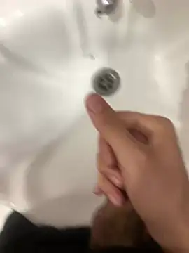 Wassimdz410 online show from March 26, 2026, 9:04 am