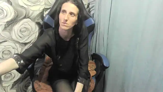  wolfxsnowy  online show from March 28, 2026, 6:07 pm