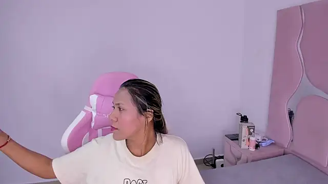 sharithasm online show from April 17, 2026, 9:18 pm