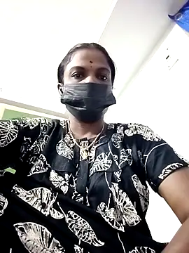 Snapshot of Tamil_Maha69 chatting on April 13, 2026, 12:38 am Tamil Maha69 online show from April 13, 2026, 12:38 am