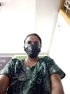 Snapshot of Tamil_Maha69 chatting on April 15, 2026, 5:09 pm Tamil Maha69 online show from April 15, 2026, 5:09 pm