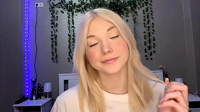 LlsabethHaze online show from January 8, 2026, 5:04 pm