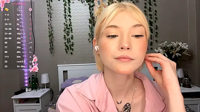 LlsabethHaze online show from February 17, 2026, 2:13 pm