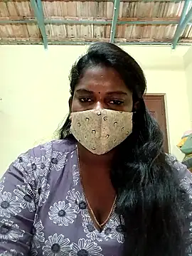 Snapshot of Milky_Julia chatting on February 16, 2026, 6:37 pm Milky Julia online show from February 16, 2026, 6:37 pm