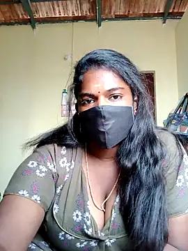 Snapshot of Milky_Julia chatting on February 20, 2026, 7:10 am Milky Julia online show from February 20, 2026, 7:10 am