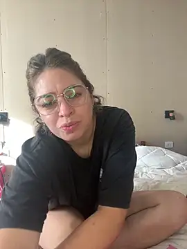 soyanahii online show from April 23, 2026, 12:04 pm