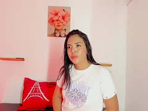 mia loren online show from January 5, 2026, 7:50 pm