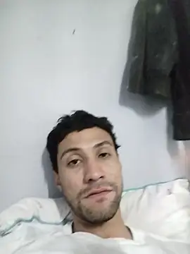 Snapshot of AlejandreBy chatting on April 29, 2026, 2:04 am AlejandreBy online show from April 29, 2026, 2:04 am