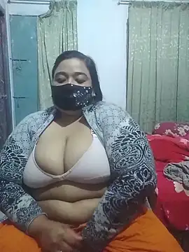 momo loves online show from February 11, 2026, 2:33 pm