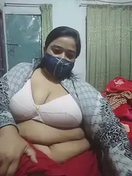 momo loves online show from February 18, 2026, 5:09 pm