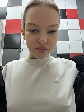 Snapshot of AshleyMur chatting on March 14, 2026, 5:57 am AshleyMur online show from March 14, 2026, 5:57 am