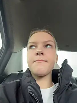 Snapshot of AshleyMur chatting on March 20, 2026, 4:17 am AshleyMur online show from March 20, 2026, 4:17 am