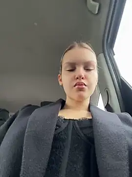 AshleyMur online show from May 7, 2026, 7:47 am