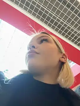 AshleyMur online show from May 10, 2026, 7:35 am