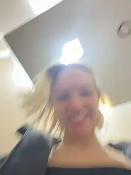 AshleyMur online show from May 21, 2026, 6:09 am