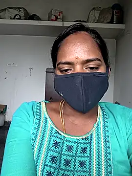 Snapshot of Tamil_Hot_Divya chatting on January 13, 2026, 5:02 am Tamil Hot Divya online show from January 13, 2026, 5:02 am