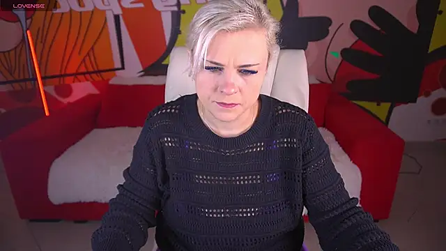 CrystalVibe online show from March 6, 2026, 6:32 am