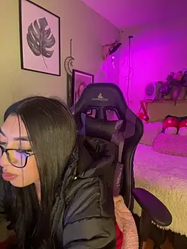 Snapshot of Natsrose chatting on February 13, 2026, 1:07 pm Natsrose online show from February 13, 2026, 1:07 pm