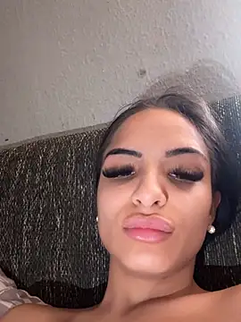 Evelin199 online show from June 28, 2026, 10:32 am